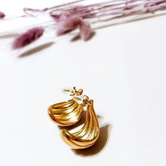 vintage style earrings C13 - Picture 3 of 3